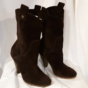 American Eagle Outfitter brown suede heeled size 6